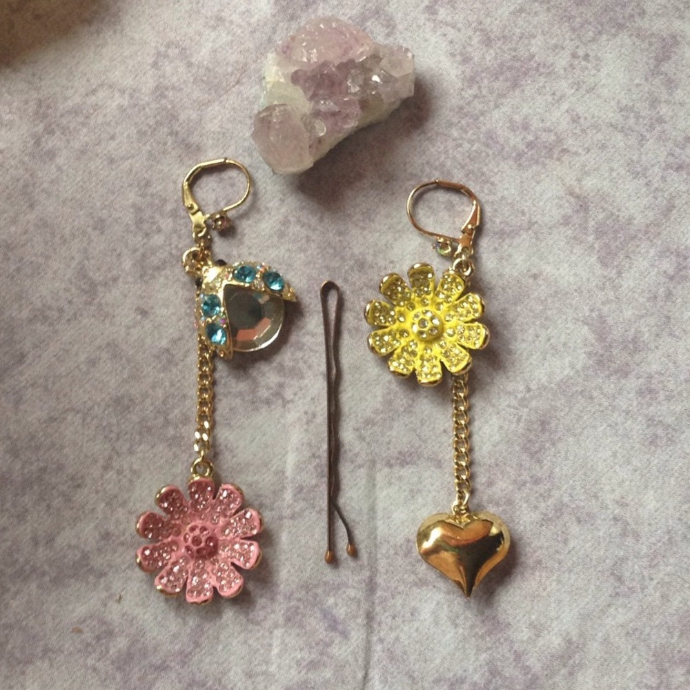 Beautiful Flower Lady Bug Golden Drop Earrings